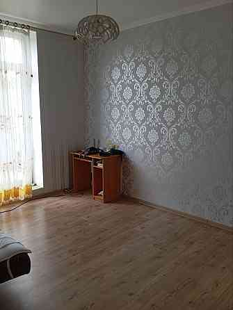 Продается 1 комн квартира в Ленинском районе , оцкб, сталинка Донецк