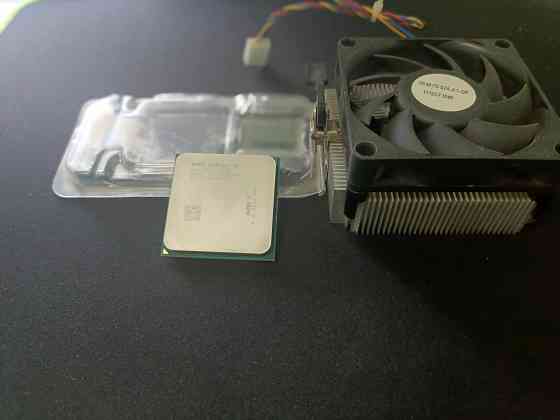 Процессор AMD Athlon II X2 260 с кулером Макеевка
