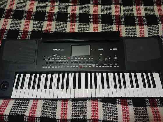 Продам Синтезатор(аранжировачная станция) Korg Pa-300 Углегорск
