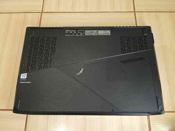 Asus ROG Strix SCAR GL703GM/17,3/Intel Core i5-8300H/16Гб DDR4/SSD M2 NWMe-256 Гб+HDD-1TB/ GTX 1060 Донецк