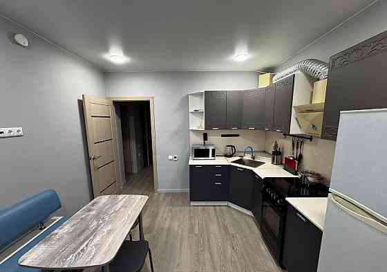 Сдаю двухкомнатную квартиру 57.0 м² этаж 1/5 город Донецк, Калининский район. Донецк