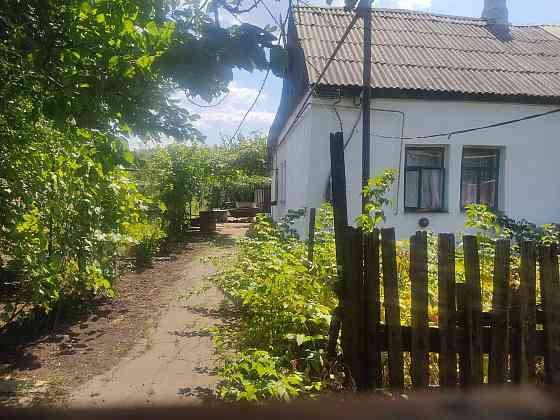 1/2 квартира на земле,3-ком. Кировский р-н Донецк