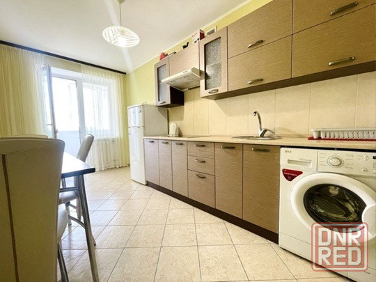 Сдаётся: 1 комнатная квартира Район: Киевский Ориентир: Шахтёрская площадь Донецк - изображение 2