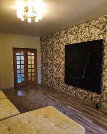 Сдаю двухкомнатную квартиру 65.0 м² этаж 4, город Донецк, Киевский район Донецк