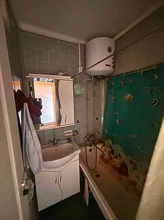 в продажу предлагается четырехкомнатная квартира в центральном районе Мариуполь