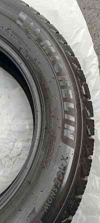 Продам неубиваемые зимние шины Michelin X-Ice Snow. 205/60/16. 5500 руб./шт. Макеевка