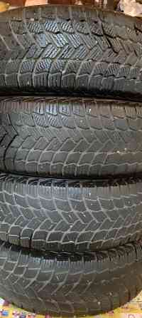 Продам неубиваемые зимние шины Michelin X-Ice Snow. 205/60/16. 5500 руб./шт. Макеевка