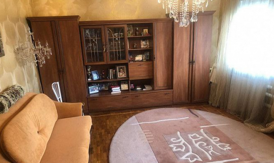 Горняцкий район, просторный трехкомнатный дом Макеевка