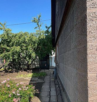 Горняцкий район, просторный трехкомнатный дом Макеевка