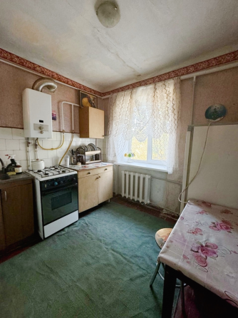 Продам 2 к.квартиры Макеевка, Восточный, ул.Героев Сталинграда (ор-р ост.Школа) Макеевка