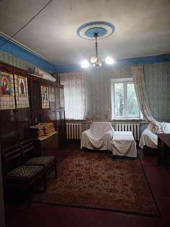 Уютный дом с гаражом, 74 м², 4 комнаты Донецк