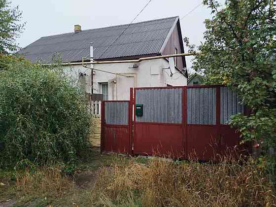 Уютный дом с гаражом, 74 м², 4 комнаты Донецк