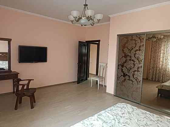 Дом 1200 м.кв ,Ленинский район,Донецк Донецк