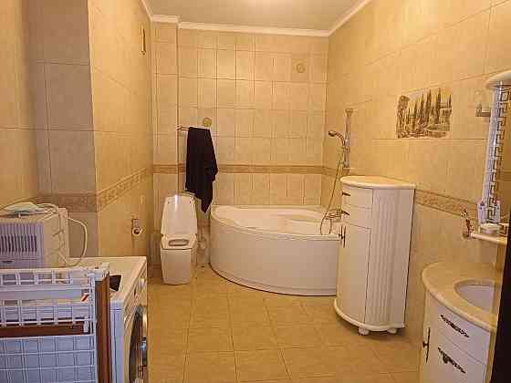 Дом 1200 м.кв ,Ленинский район,Донецк Донецк