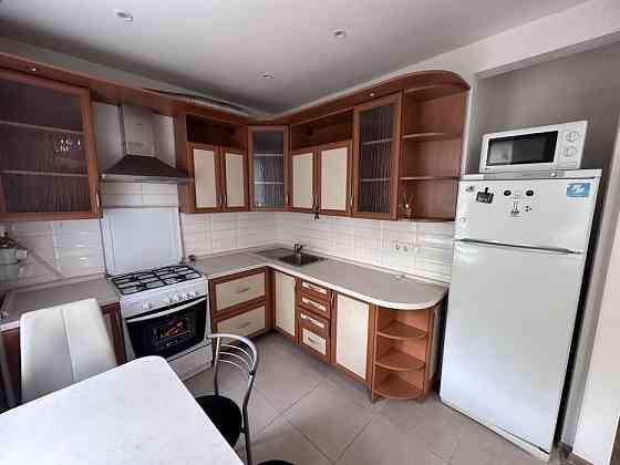 Сдам двухкомнатную квартиру расположенную в Ленинском районе Донецк