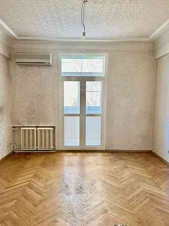 Продажа 3-комнатная, сталинка в Центре Донецк