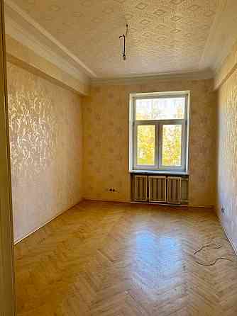 Продажа 3-комнатная, сталинка в Центре Донецк