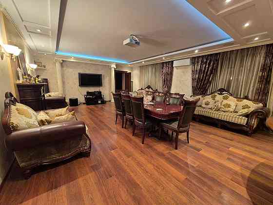 Продажа 5 комнатной квартиры в Ворошиловском районе, улица Постышева. Донецк