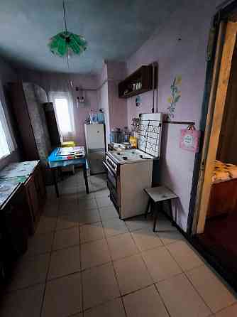 Продаю 4-х комнатную квартиру на земле в Куйбышевском районе, универмаг "Донбасс" Донецк