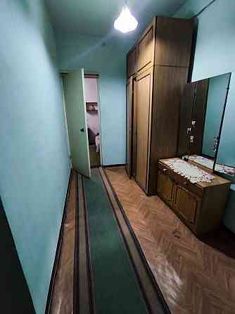 Продаю 4-х комнатную квартиру на земле в Куйбышевском районе, универмаг "Донбасс" Донецк