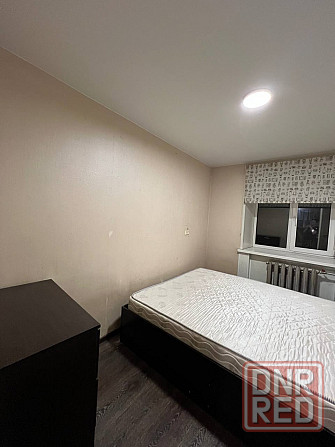 Сдам на длительный срок двухкомнатную квартиру в Будёновском районе, Цветочный Донецк - изображение 1