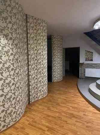 Продаю 8-и комнатный дом в Калининском районе, пр. Мира Донецк