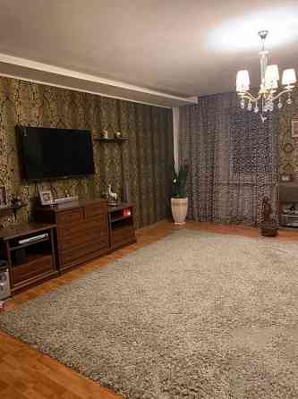 Продаю 8-и комнатный дом в Калининском районе, пр. Мира Донецк