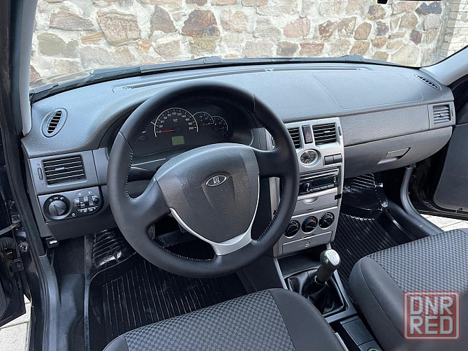 Lada Priora "Универсал 1.6/16V Донецк - изображение 8