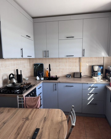 Cдаетcя 2-х комнатная кваpтирa на длитeльный срок. Ленинский район Донецк