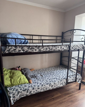 Cдаетcя 2-х комнатная кваpтирa на длитeльный срок. Ленинский район Донецк