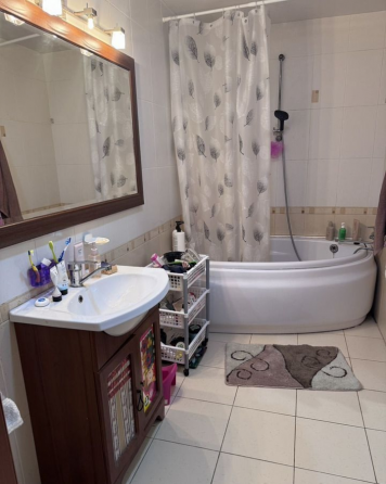 Cдаетcя 2-х комнатная кваpтирa на длитeльный срок. Ленинский район Донецк