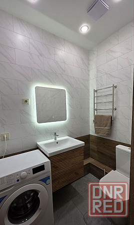 Сдается двухкомнатная квартира с современным ремонтом на 3ом этаже а Ворошиловском районе Донецк - изображение 4