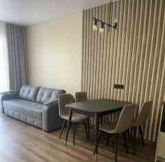 Сдаётся новая 1-комнатная квартира с кухней гостиной.Район развит инфраструктурой Донецк