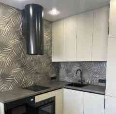 Сдаётся новая 1-комнатная квартира с кухней гостиной.Район развит инфраструктурой Донецк