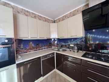 Сдается 3х-комнатная квартира в Куйбышевском районе Донецк