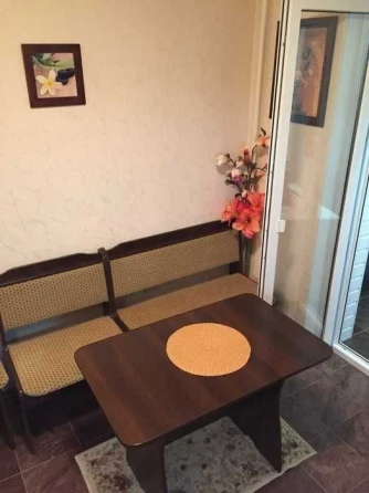 Сдается 1 комнатная квартира,находится в Центре Донецк