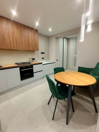 Сдаётся однокомнатная квартира с хорошим ремонтом, всё новое, Калининский район Донецк