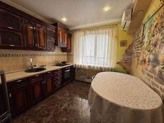 Сдаётся 2-х комнатная квартира в Ворошиловском районе Донецк