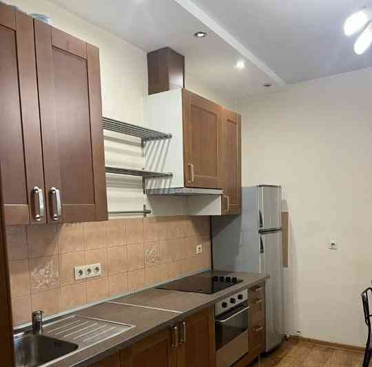 Сдаю однокомнатную квартиру 45.0 м² этаж 7/9 город Донецк, Ворошиловский район Донецк