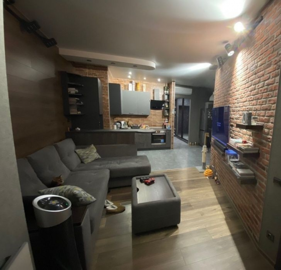 Сдаётся 2-х комнатная квартира-студия в Ворошиловском р-не Донецк