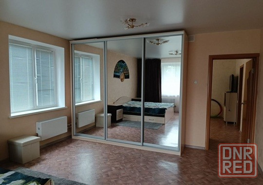 Сдаю 2-х комнатную квартиру-студию 56.0 м² этаж 2/10 город Донецк, Киевский район Донецк - изображение 1