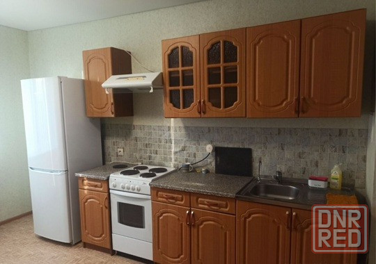 Сдается трехкомнатная квартира в Донецке, Пролетарский р-н Донецк - изображение 1