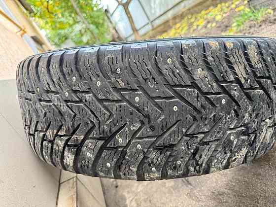 Продам зимнюю резину Nokian на дисках 225/55/18 Донецк