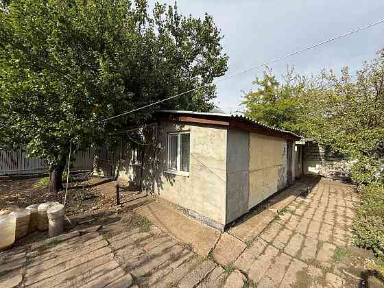 Продам дом с газом, 78 м.кв., участок 6 соток - Харцызск, ул. Крупской, Черемушки Харцызск