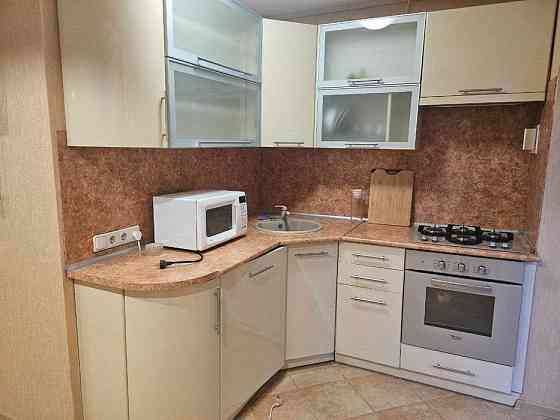 Аренда 1-комнатной квартиры-студии в Калининском р-не Донецк