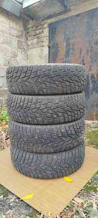 Шины зимние DUNLOP 215/65R16. Макеевка