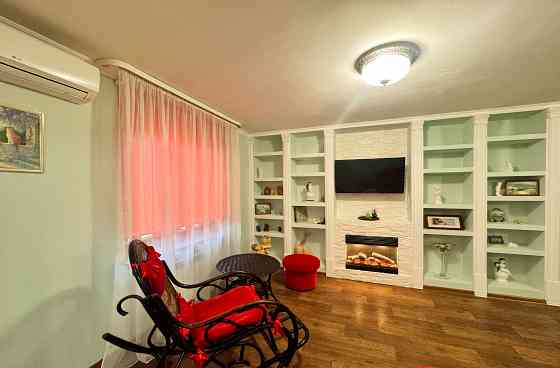 Собственник. Продаю свою любимую 2-комнатную квартиру с дизайнерским ремонтом Луганск