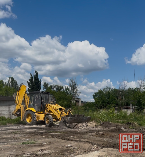 Экскаватор услуги, аренда Моспино Донецк Макеевка Донецк - изображение 3