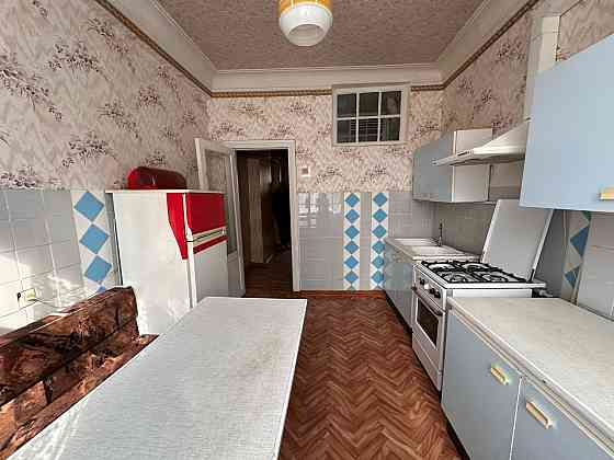 продам 2 ком.кв. в центре города. Ворошиловский район, бульвар Пушкина, Донбасс Палас Донецк