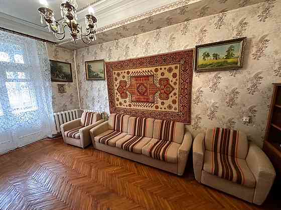 продам 2 ком.кв. в центре города. Ворошиловский район, бульвар Пушкина, Донбасс Палас Донецк